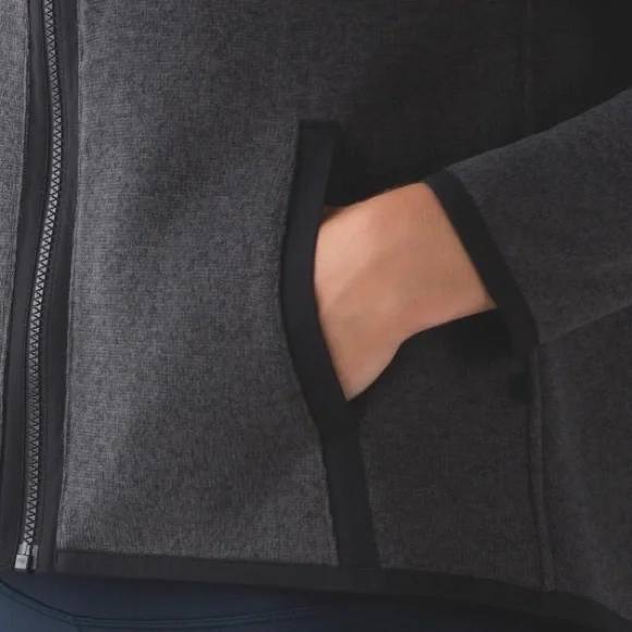 Lululemon Its Fleecing Cold Zip Up Women’s Sweater in Heathered Black / Black - Picture 6 of 14